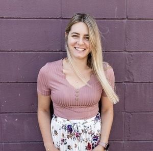 Meet your Posher, Manuela